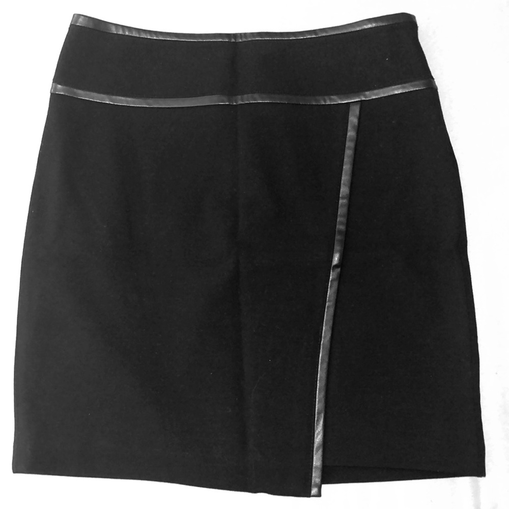 Black mini skirt with leather trim size zero